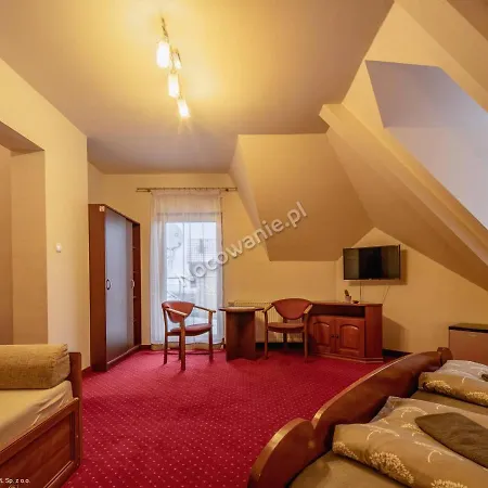 Проживание в семье Architekt *